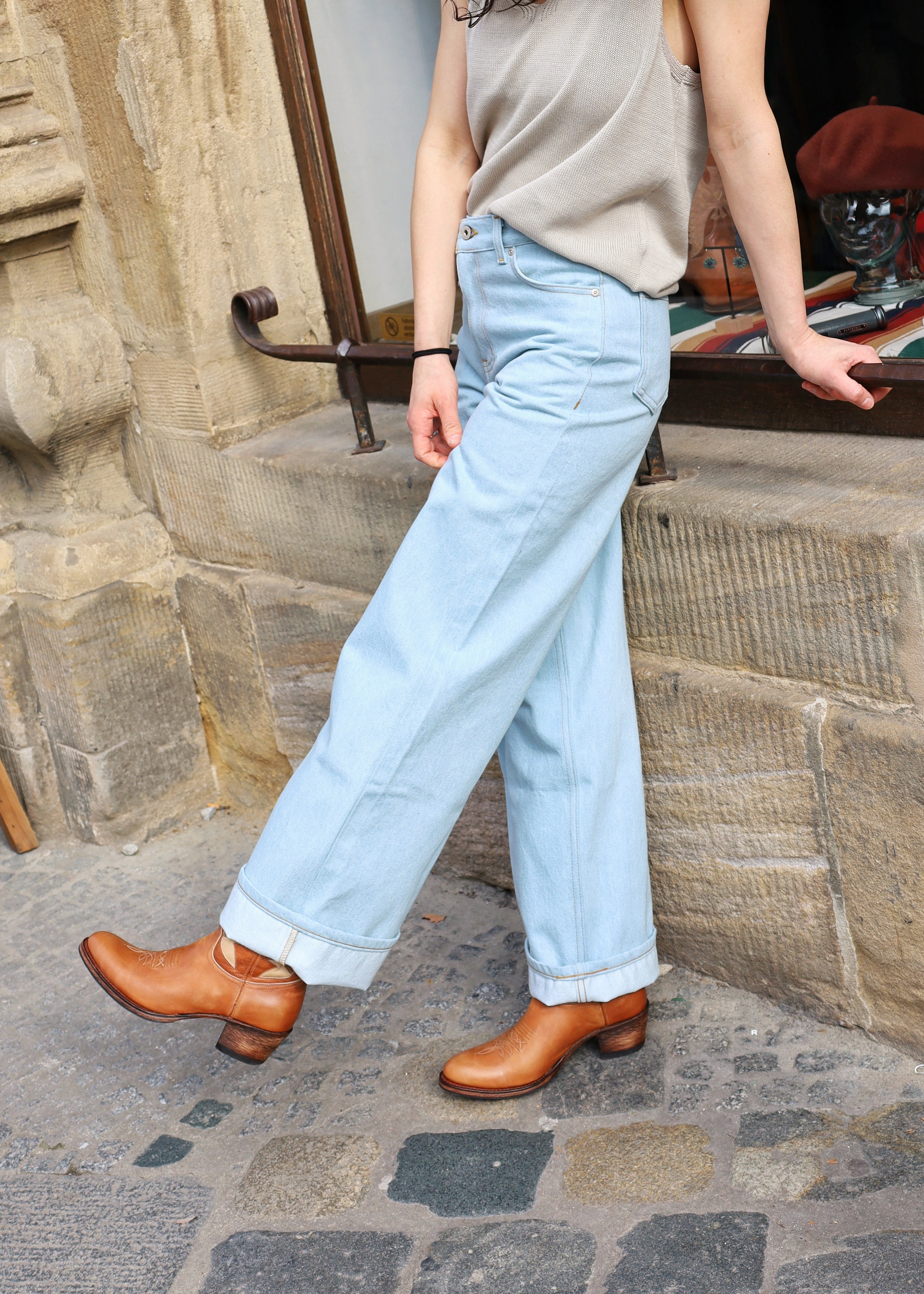 Wide Wild West - Secret Agent