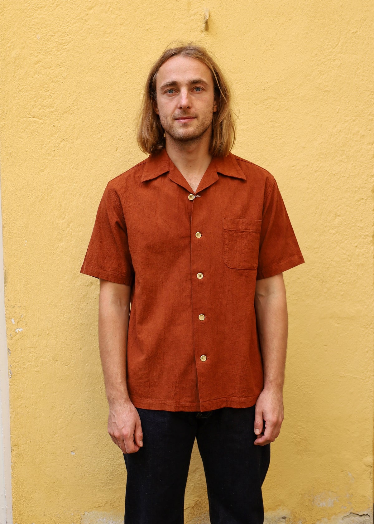 5739 Camisa teñida con barro - Marrón