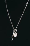 Magpie 'Naive Passion for Shiny Things'