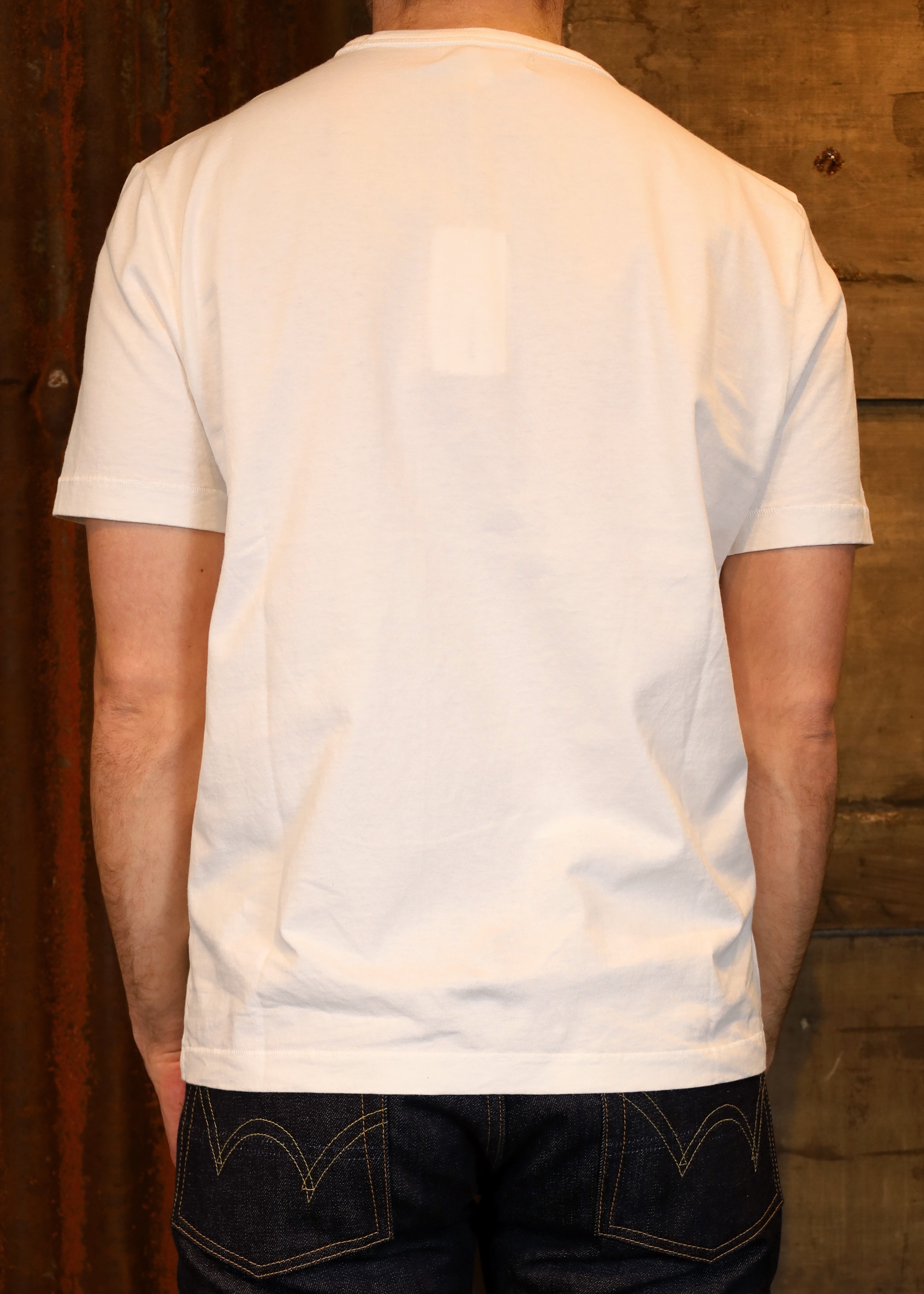 TEE02.01 White