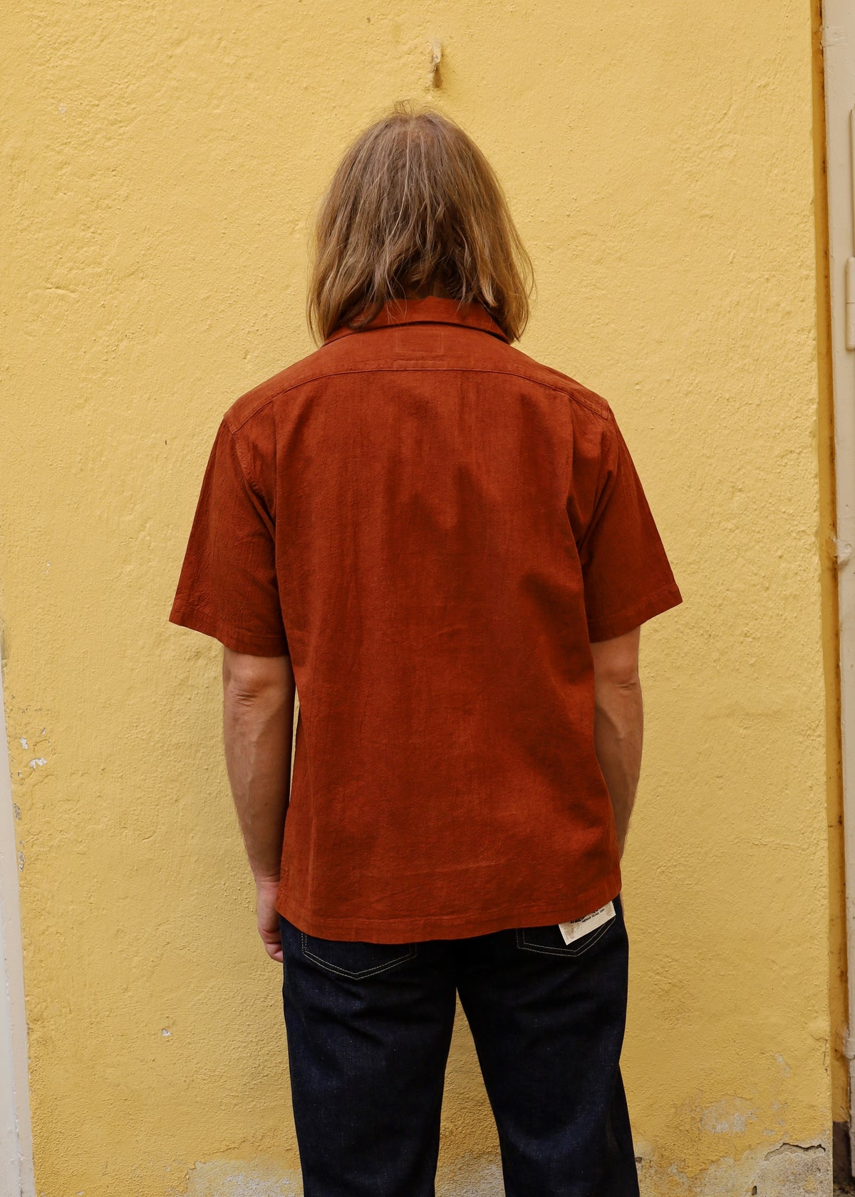 5739 Camisa teñida con barro - Marrón