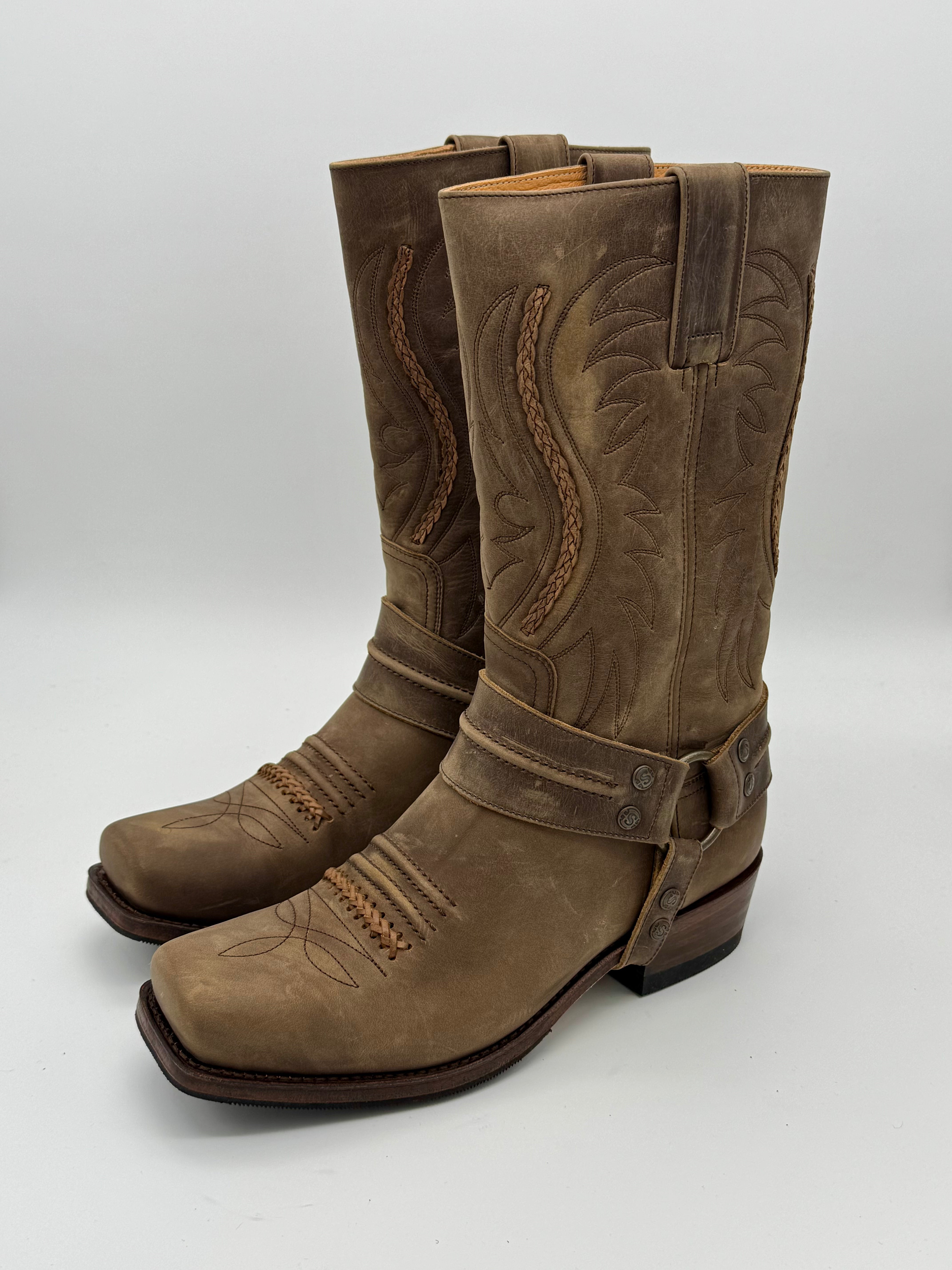 12209* Blues Mad Dog