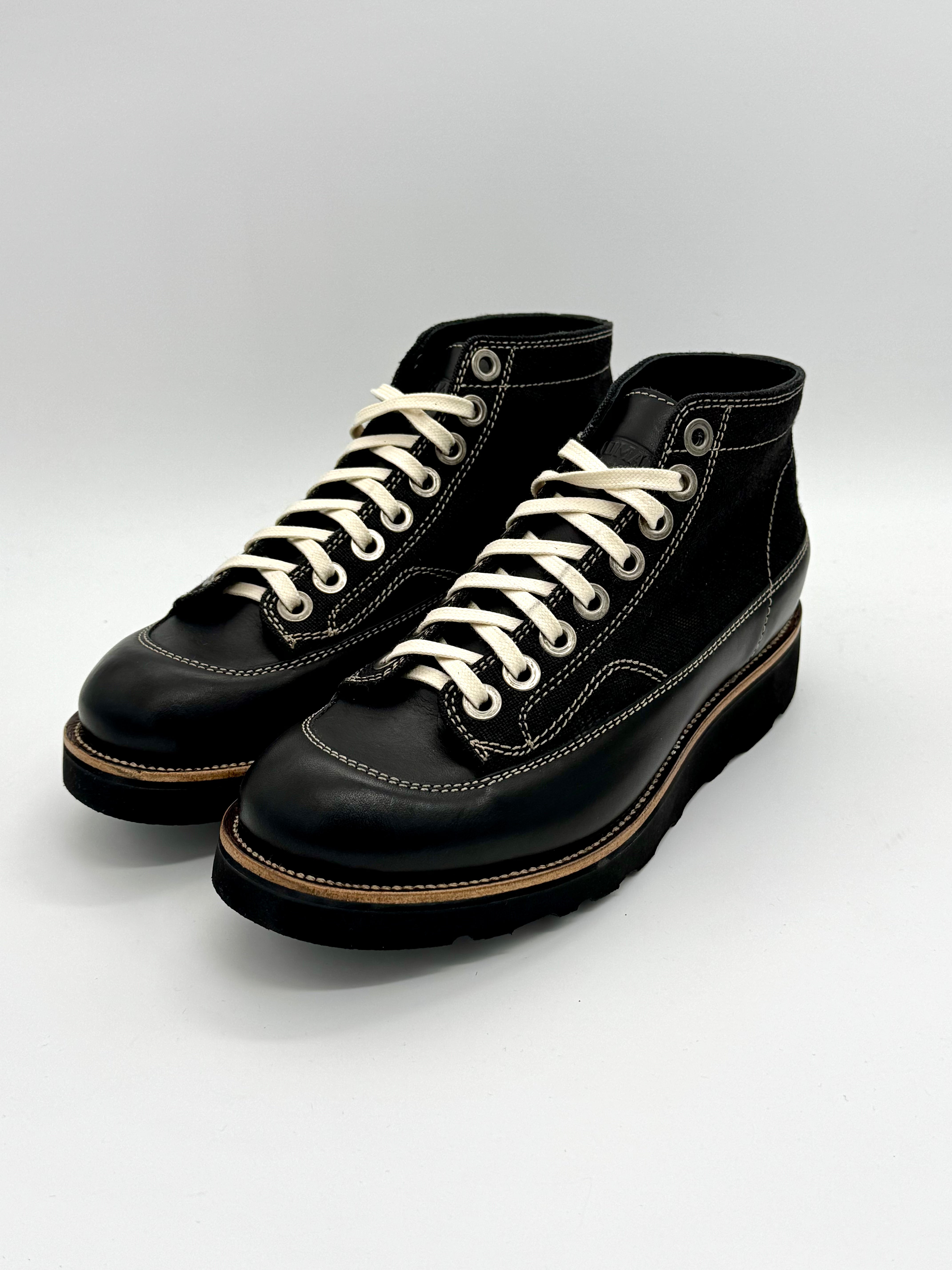 Sidewalk Black